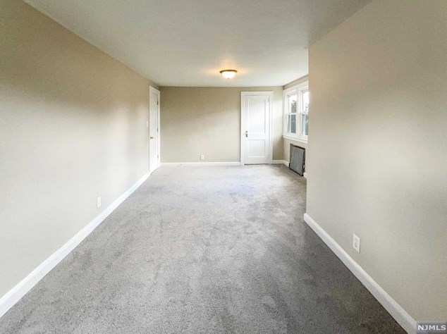 229 Riv Dr, Elmwood Park NJ  07407-1721 exterior