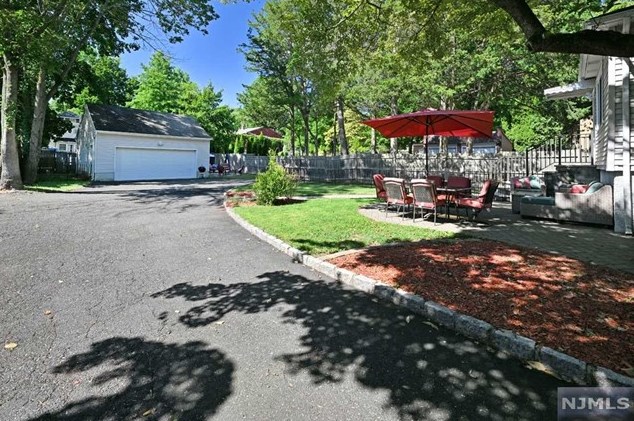 67 Demarest Ave, Hillsdale NJ  07642-2856 exterior