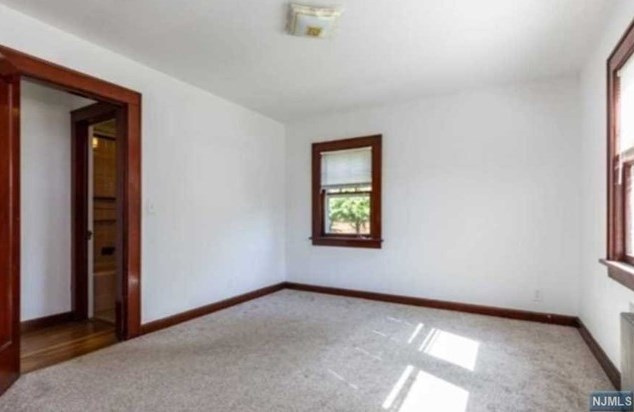 325 1st St, Saddle Brook NJ  07663-6347 exterior