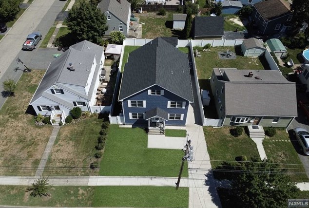 405 Riverdale Blvd, Pompton Falls NJ  07442-2425 exterior