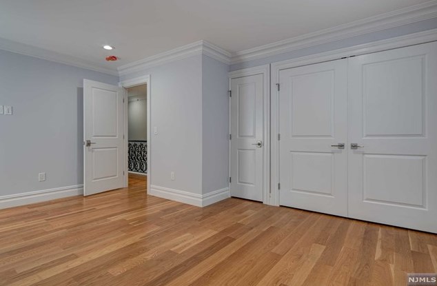 405 Riverdale Blvd, Pompton Falls NJ  07442-2425 exterior