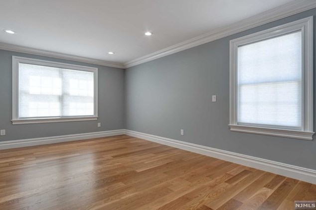 405 Riverdale Blvd, Pompton Falls NJ  07442-2425 exterior