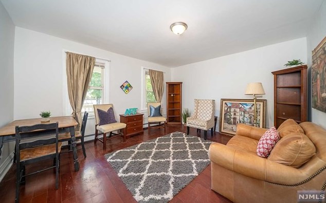 160 Fairmount Ave, Newark NJ  07103-2433 exterior