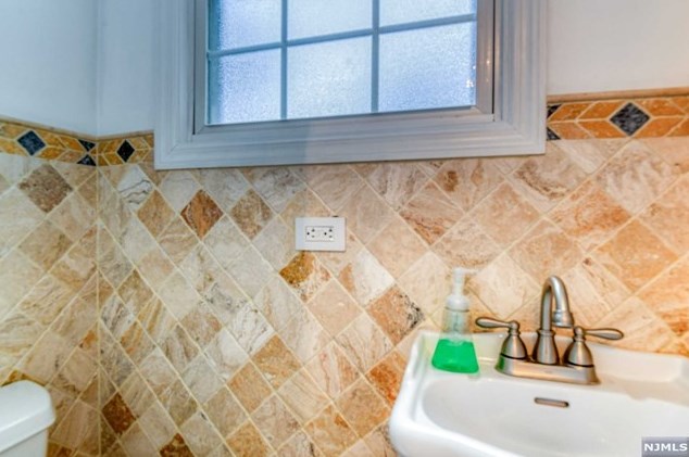 91 Barbara St, Newark NJ 07105-3302 exterior