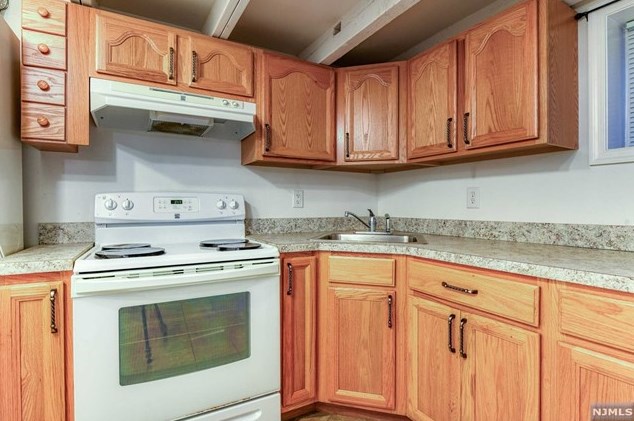 91 Barbara St, Newark NJ 07105-3302 exterior