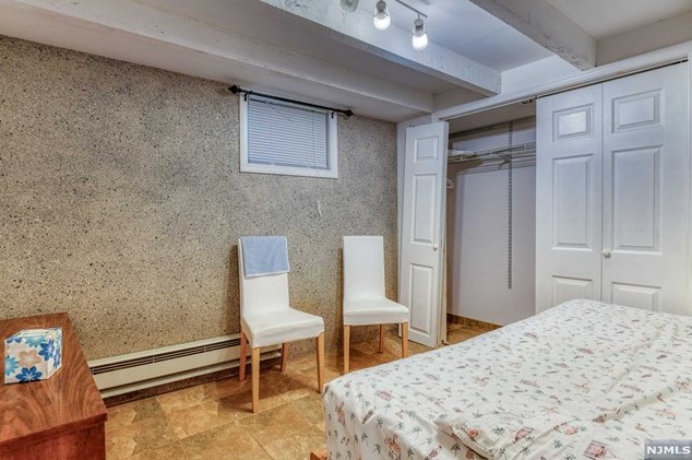 91 Barbara St, Newark NJ 07105-3302 exterior