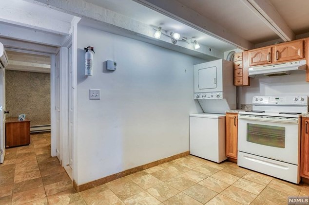 91 Barbara St, Newark NJ 07105-3302 exterior