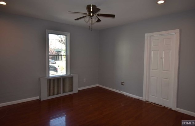391 Hudson St, Hackensack NJ  07601-6640 exterior