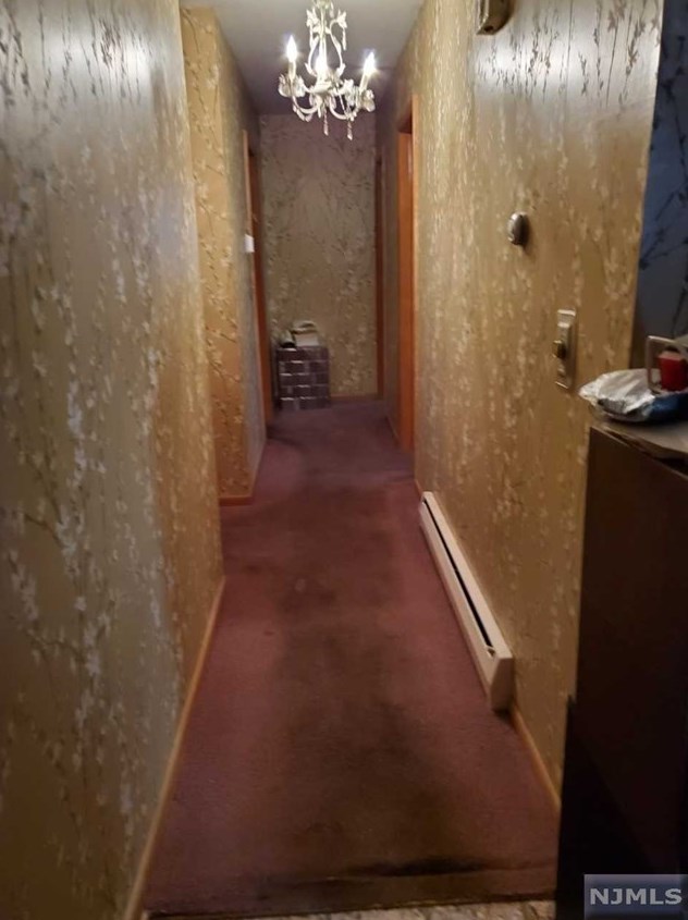 465 Meer Ave, Wyckoff NJ  07481-1837 exterior