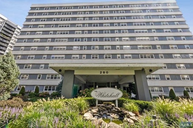 280 Prospect Ave, Hackensack NJ  07601-7715 exterior