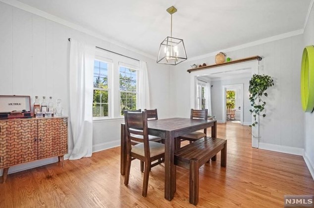 85 Pascack Rd, Hillsdale NJ  07642-1300 exterior
