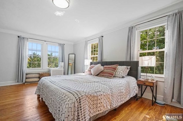 85 Pascack Rd, Hillsdale NJ  07642-1300 exterior