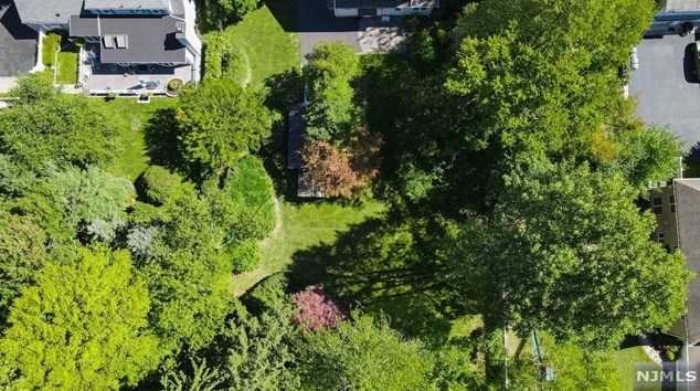 85 Pascack Rd, Hillsdale NJ  07642-1300 exterior