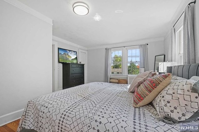 85 Pascack Rd, Hillsdale NJ  07642-1300 exterior