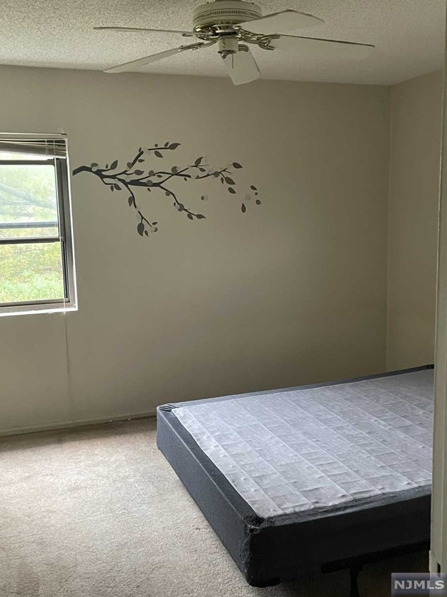 421 Park Pl, West Fort Lee NJ  07024-3702 exterior