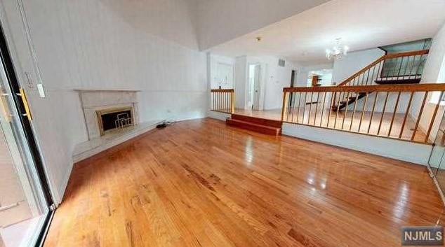 602 Sanderling Ct, Secaucus NJ  07094-2221 exterior