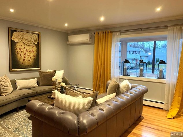 56 Sergent Ct, Bergenfield NJ  07621-1227 exterior