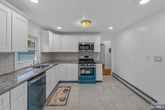 274 End Ave, Newark NJ  07106-2650 exterior