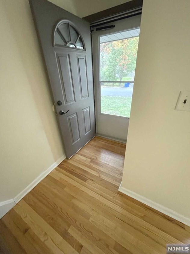 84 Cortland Pl, Tenafly NJ  07670-1532 exterior