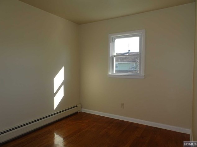 41 8 St, Clifton NJ 07011-1775 exterior