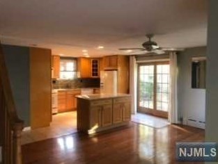 1016 Elm Ave, Ridgefield NJ  07657-1004 exterior
