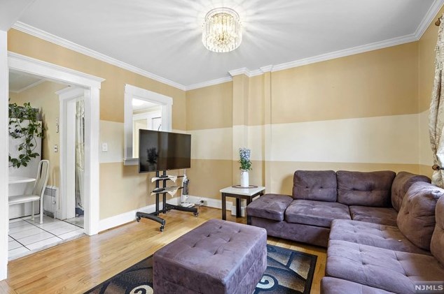 121 Washington St, Lodi NJ  07644-3202 exterior