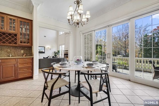 372 Woodland St, Englewood NJ  07631-2027 exterior