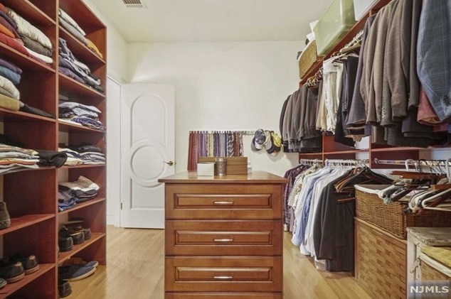 372 Woodland St, Englewood NJ  07631-2027 exterior