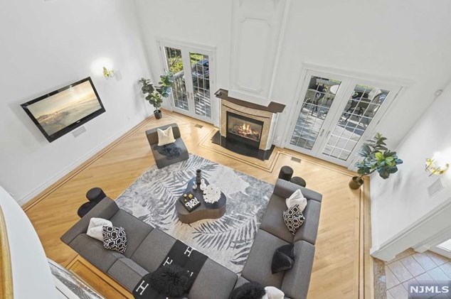 372 Woodland St, Englewood NJ  07631-2027 exterior