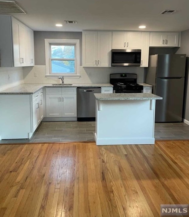 232 David Hooper Pl, Westwood NJ  07675-1910 exterior