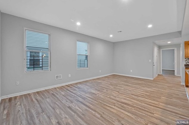 186 Huntington Ter, Newark NJ  07112-1855 exterior