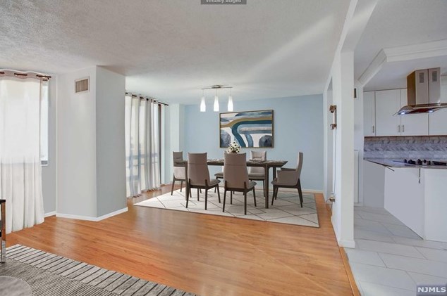 222 Harmon Cove Tower, Secaucus NJ  07094-1729 exterior