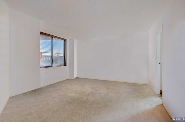 222 Harmon Cove Tower, Secaucus NJ  07094-1729 exterior