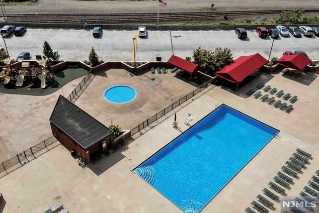 222 Harmon Cove Tower, Secaucus NJ  07094-1729 exterior