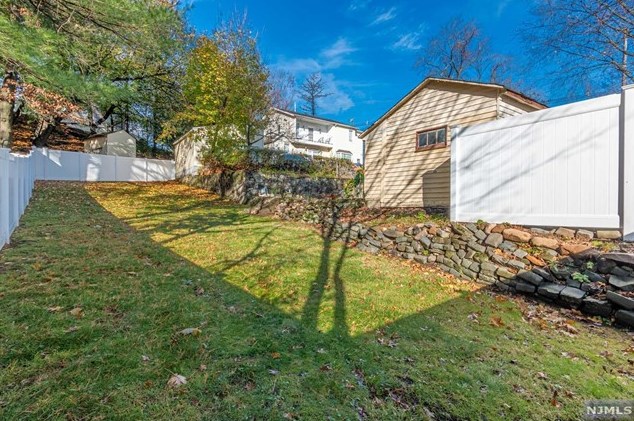 351 Central Ave, Wayne NJ  07470-2112 exterior