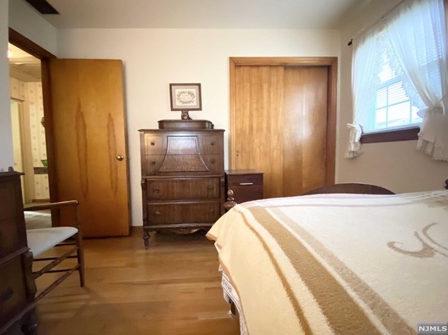 44 Hobart Ave, Rutherford NJ  07070-1408 exterior