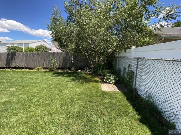 44 Hobart Ave, Rutherford NJ  07070-1408 exterior