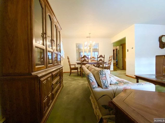 44 Hobart Ave, Rutherford NJ  07070-1408 exterior