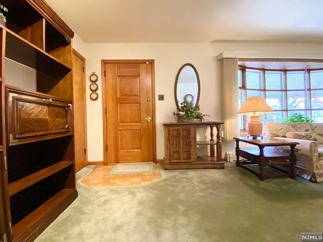 44 Hobart Ave, Rutherford NJ  07070-1408 exterior