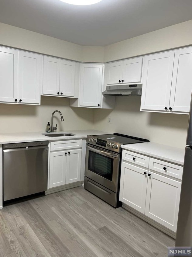 521 Piermont Ave #119, Westwood, NJ 07675