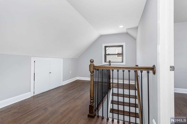 348 Wilson Ave, Lyndhurst NJ  07071-3324 exterior