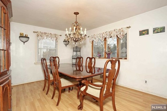 197 Lincoln Ave, Elmwood Park NJ  07407-2301 exterior