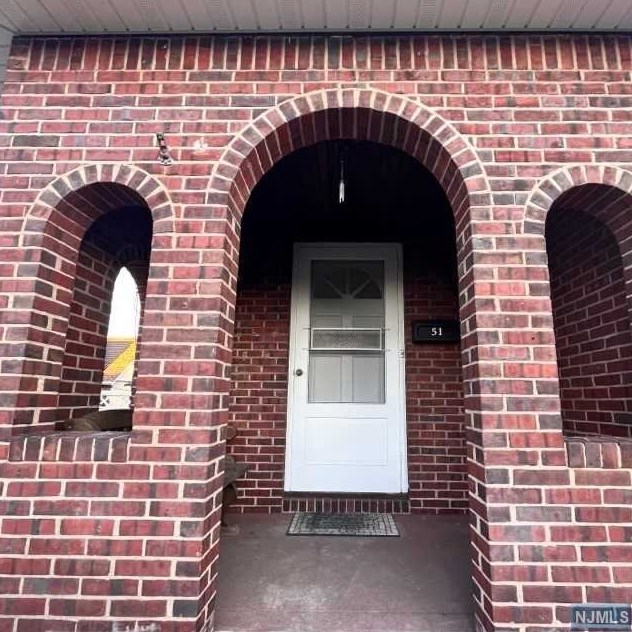 51 James St, Bergenfield NJ  07621-2338 exterior