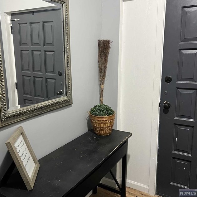 902 Clifton Ave, Newark NJ  07104-3214 exterior