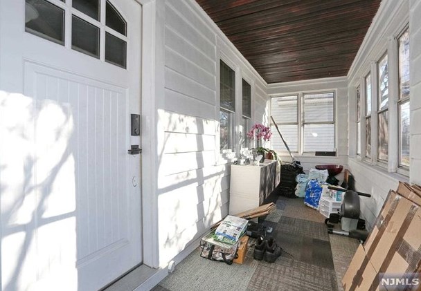 11 New York Ave, Bergenfield NJ  07621-1328 exterior