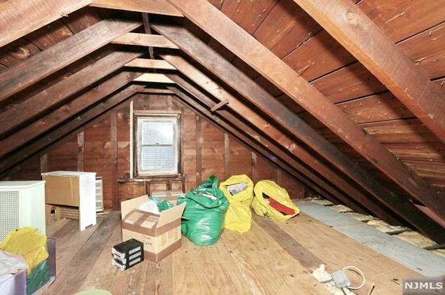 11 New York Ave, Bergenfield NJ  07621-1328 exterior