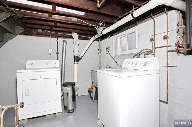 11 New York Ave, Bergenfield NJ  07621-1328 exterior