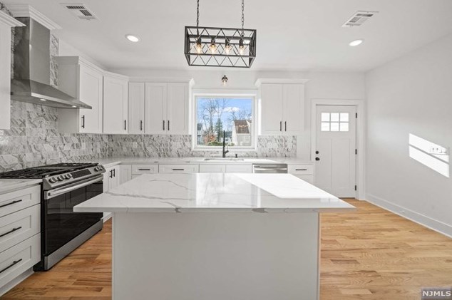 111 Westend Ave, Westwood NJ  07675-3328 exterior