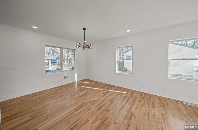 111 Westend Ave, Westwood NJ  07675-3328 exterior