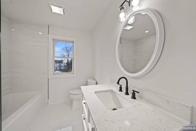 111 Westend Ave, Westwood NJ  07675-3328 exterior